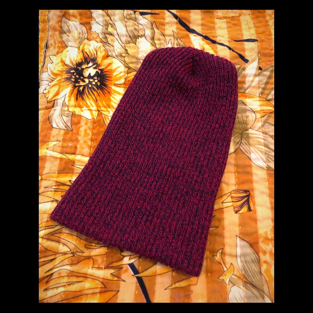 Broner black and red beanie hat